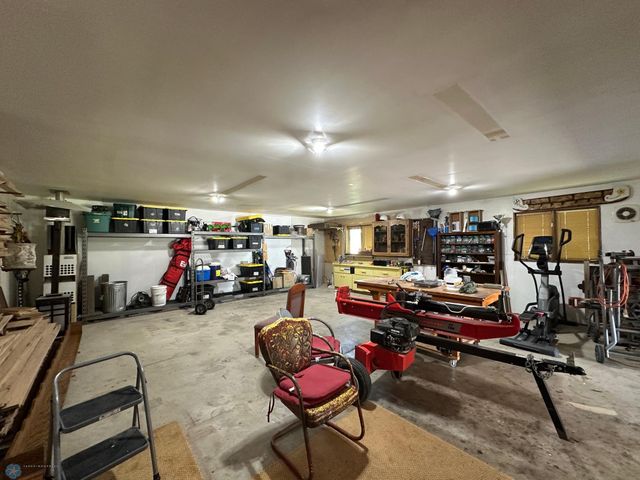2004 56th Avenue N, Moorhead, MN 56560