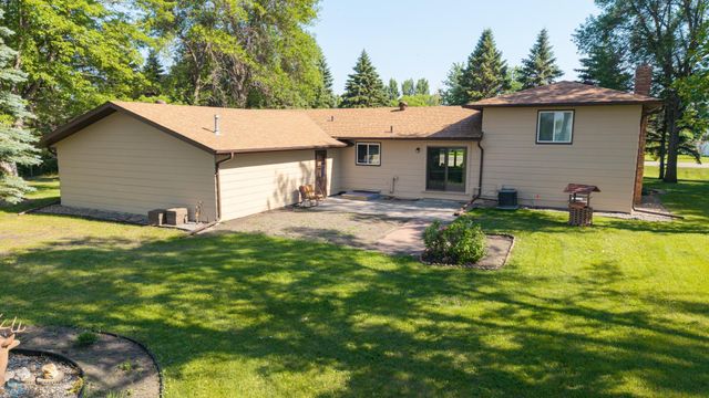 2004 56th Avenue N, Moorhead, MN 56560