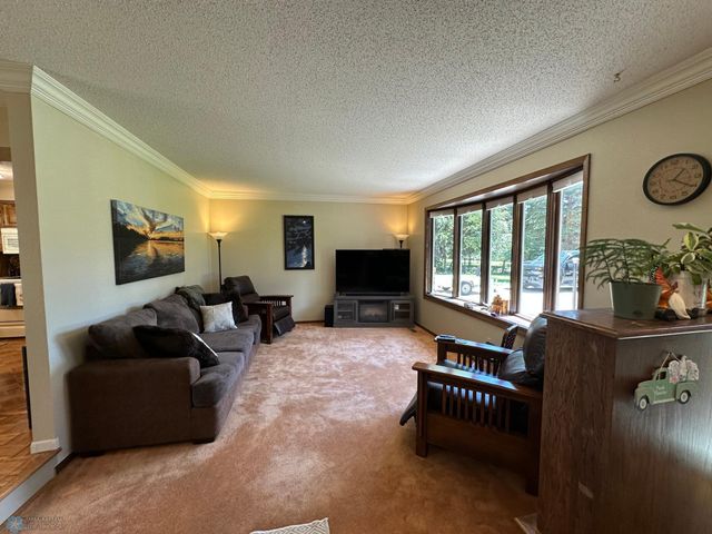 2004 56th Avenue N, Moorhead, MN 56560