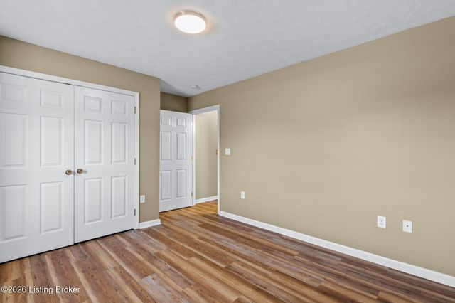 7005 James Madison Way, Louisville, KY 40272