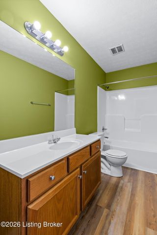 7005 James Madison Way, Louisville, KY 40272