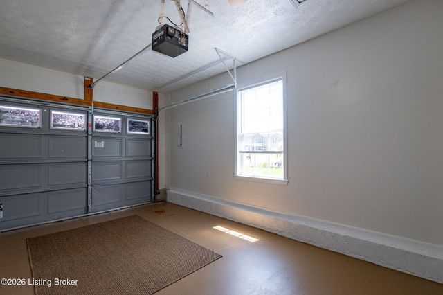 7005 James Madison Way, Louisville, KY 40272