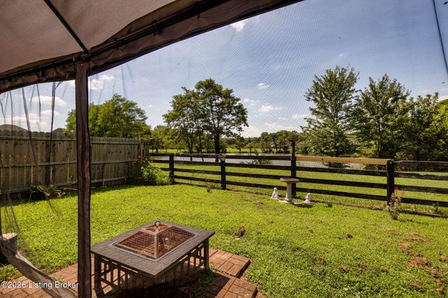 7005 James Madison Way, Louisville, KY 40272