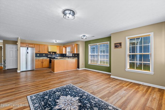 7005 James Madison Way, Louisville, KY 40272