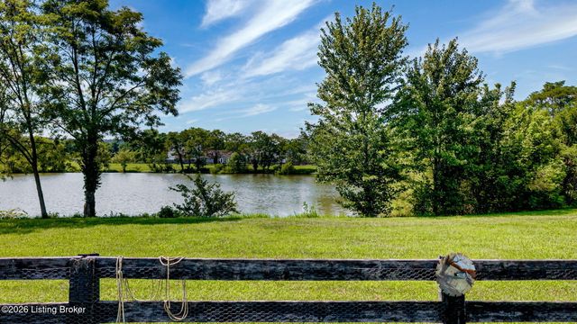 7005 James Madison Way, Louisville, KY 40272