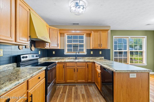 7005 James Madison Way, Louisville, KY 40272