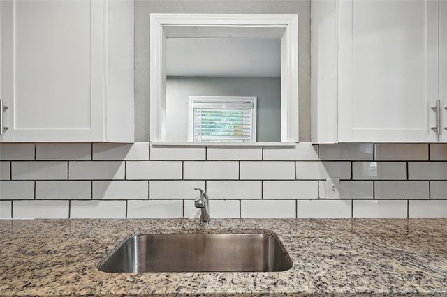 3465 Kellogg Avenue, Dallas, TX 75216