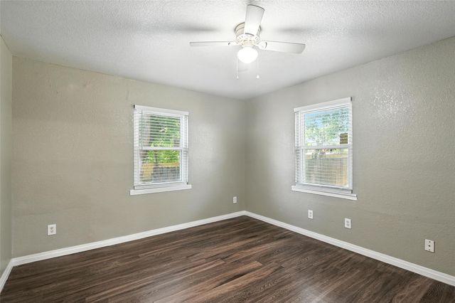 3465 Kellogg Avenue, Dallas, TX 75216