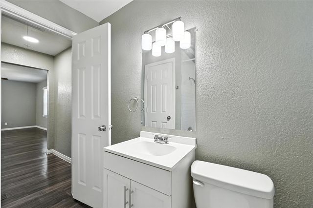 3465 Kellogg Avenue, Dallas, TX 75216