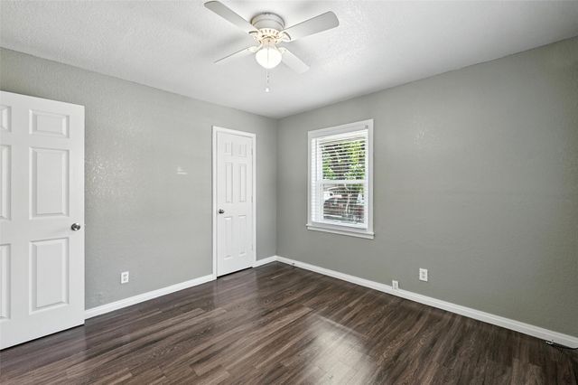 3465 Kellogg Avenue, Dallas, TX 75216