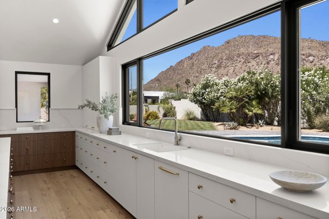 6230 E ALTA HACIENDA Drive, Scottsdale, AZ 85251