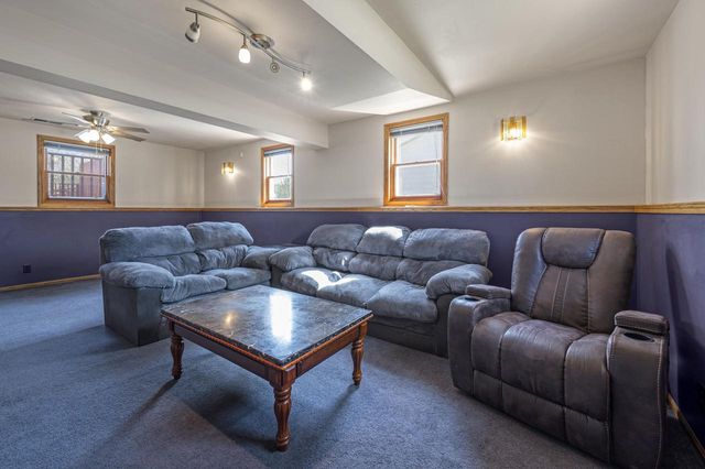 9340 Arch AVENUE, Milwaukee, WI 53224