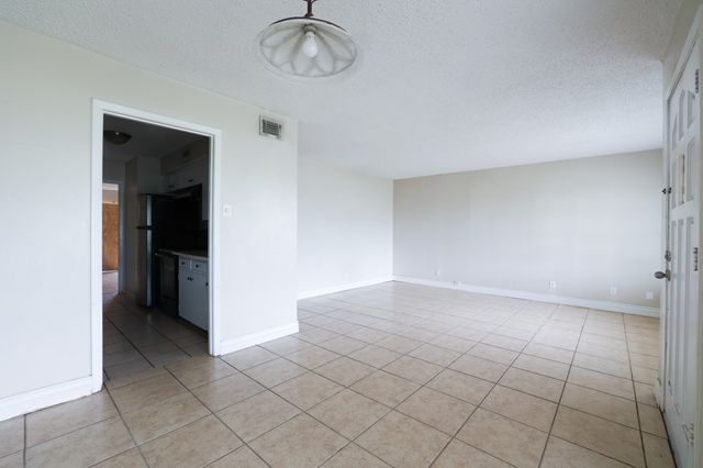 102 Fairway Drive, Ozona, TX 76943