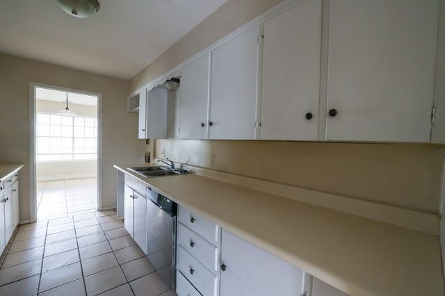 102 Fairway Drive, Ozona, TX 76943