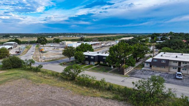 102 Fairway Drive, Ozona, TX 76943