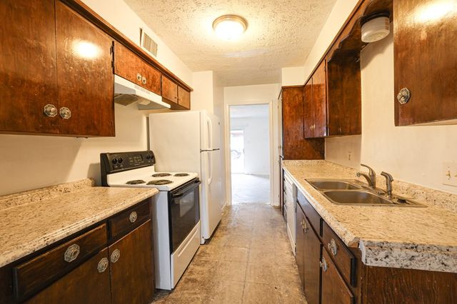 102 Fairway Drive, Ozona, TX 76943