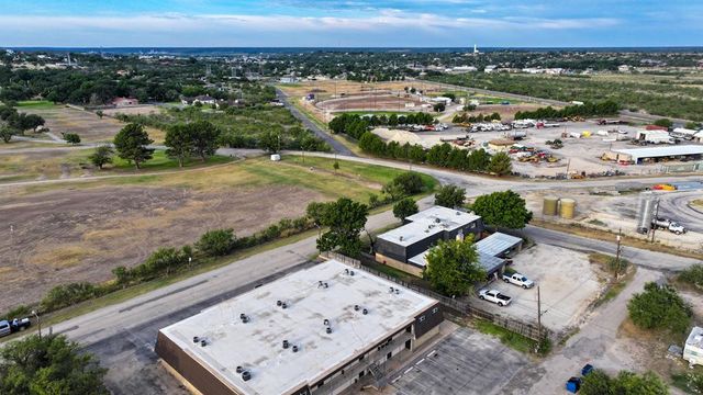 102 Fairway Drive, Ozona, TX 76943