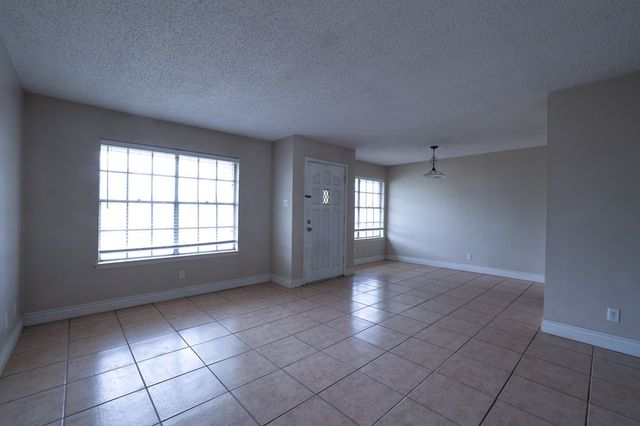 102 Fairway Drive, Ozona, TX 76943