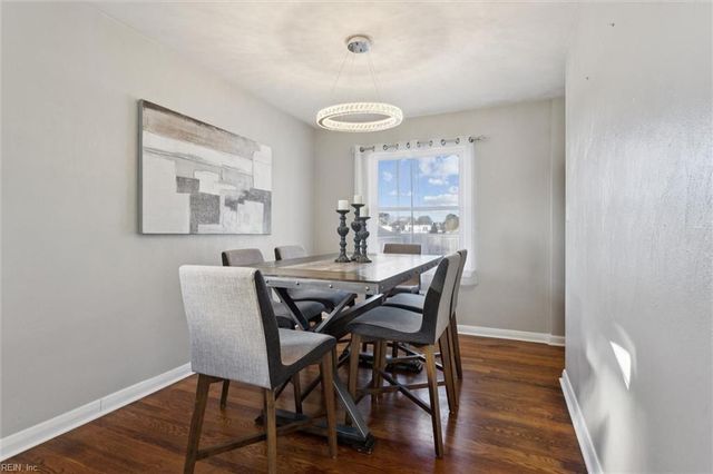 25 Northampton DR, Hampton, VA 23666