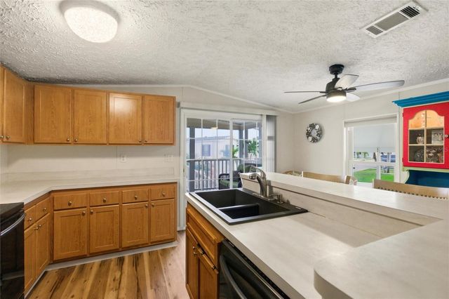 15 N CARDINAL B15, Punta Gorda, FL 33950