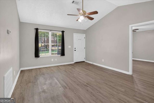 129 Whispering Pine Lane NE, White, GA 30184