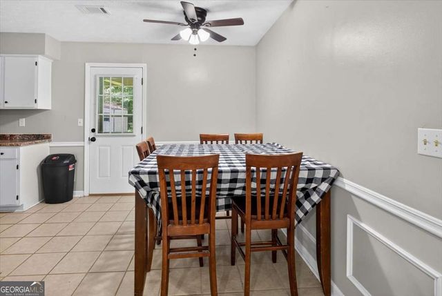 129 Whispering Pine Lane NE, White, GA 30184