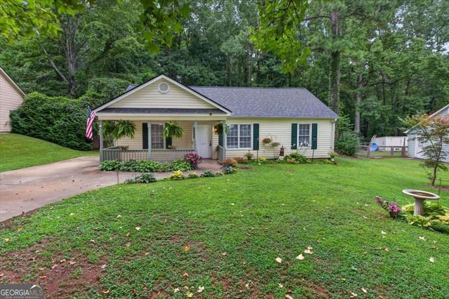 129 Whispering Pine Lane NE, White, GA 30184