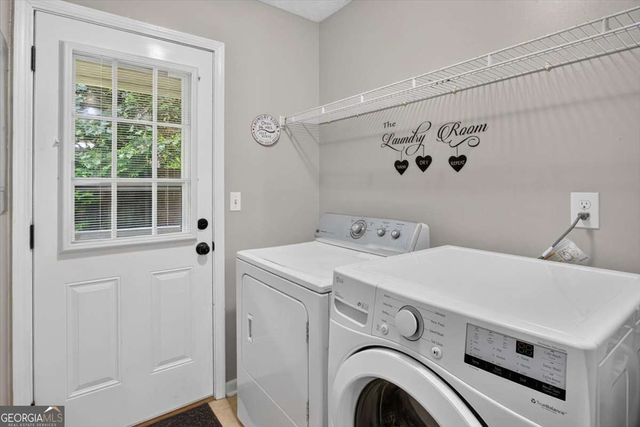 129 Whispering Pine Lane NE, White, GA 30184