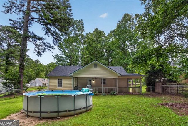 129 Whispering Pine Lane NE, White, GA 30184