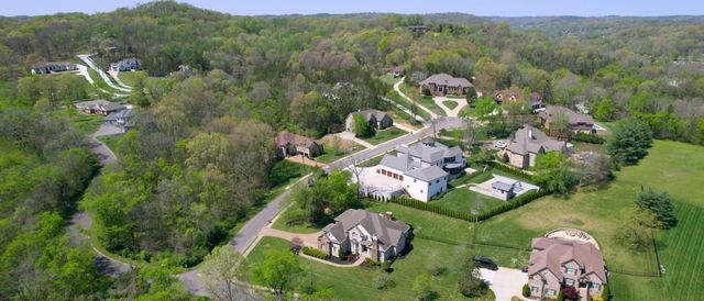 1000 Morchella Private Way, Hendersonville, TN 37075