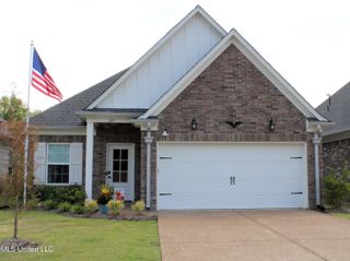267 Flower Garden Drive, Southaven, MS 38671