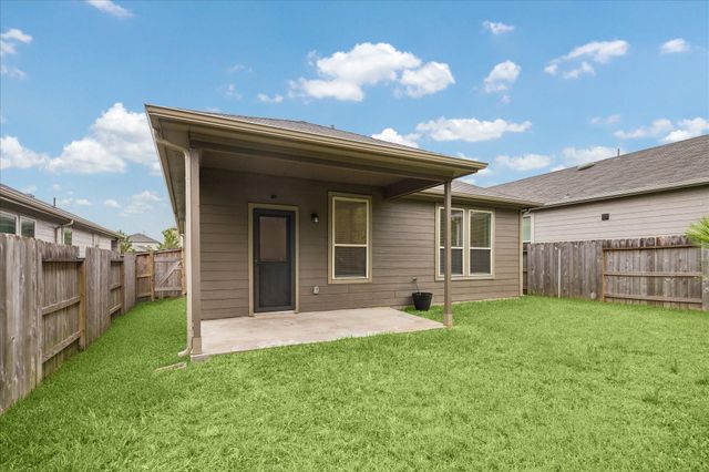 317 Maple Bark Trail, Conroe, TX 77378