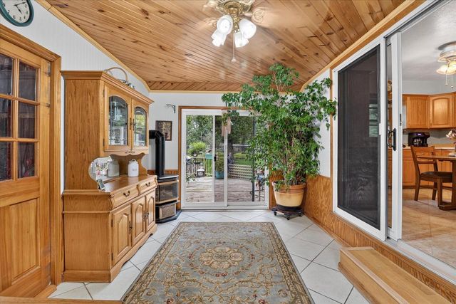 825 W Happy Hollow Road, Janesville, WI 53546