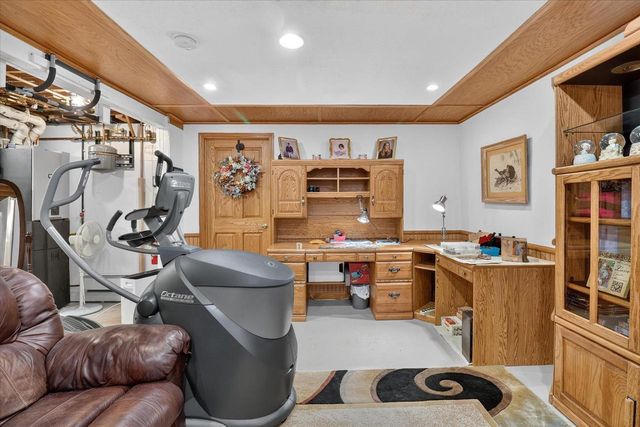 825 W Happy Hollow Road, Janesville, WI 53546