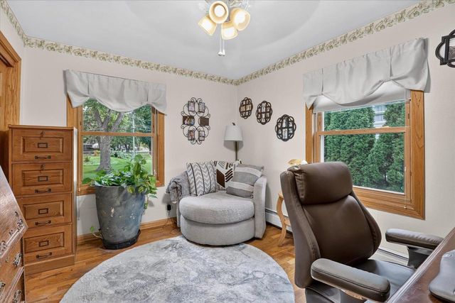 825 W Happy Hollow Road, Janesville, WI 53546