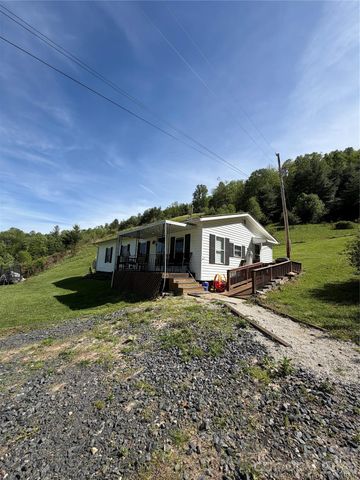 1663 Bailey Branch Road, Burnsville, NC 28714