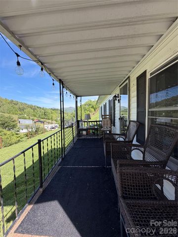 1663 Bailey Branch Road, Burnsville, NC 28714