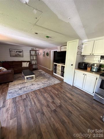 1663 Bailey Branch Road, Burnsville, NC 28714