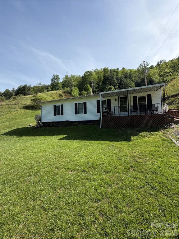 1663 Bailey Branch Road, Burnsville, NC 28714