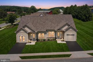 124 HEATHER GLEN DR, Red Lion, PA 17356