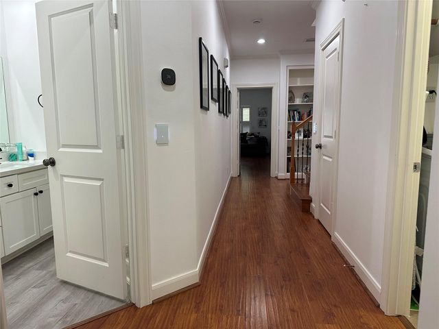 30 Riva Row, Spring, TX 77380