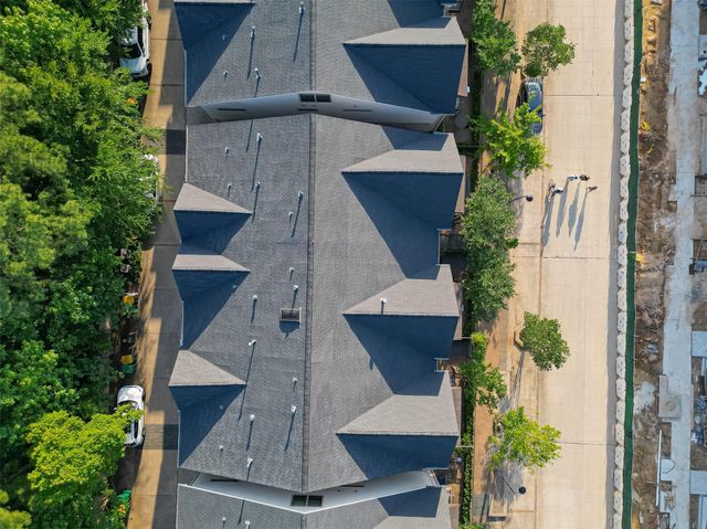 30 Riva Row, Spring, TX 77380