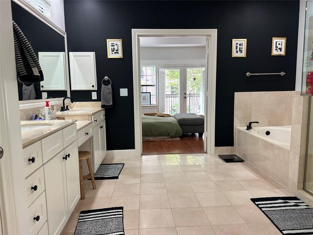 30 Riva Row, Spring, TX 77380