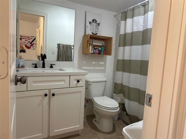 30 Riva Row, Spring, TX 77380