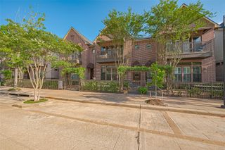 30 Riva Row, Spring, TX 77380