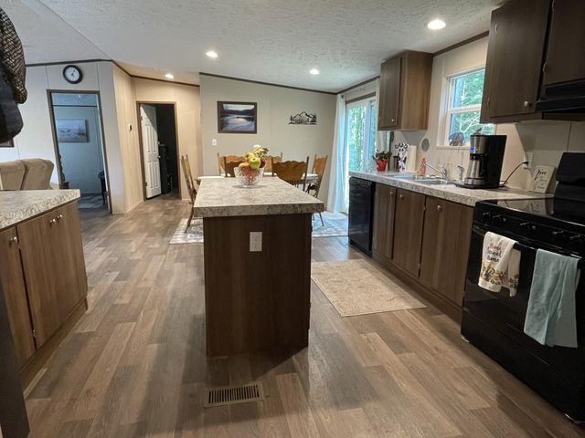 177 Lifestyle Way, Benton, TN 37307