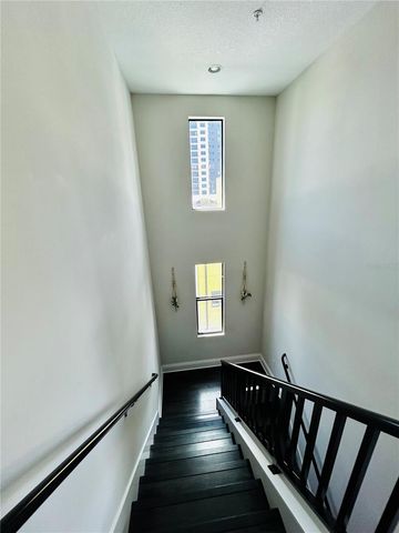 919 ARLINGTON AVENUE N, St Petersburg, FL 33705