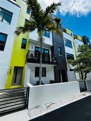 919 ARLINGTON AVENUE N, St Petersburg, FL 33705