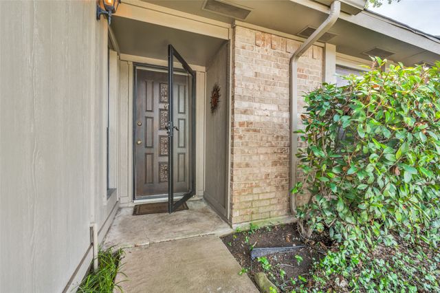 2304 Placid Drive, Carrollton, TX 75007