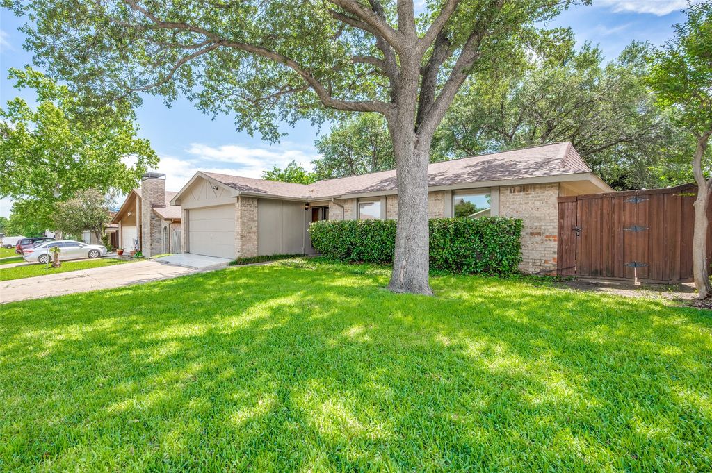 2304 Placid Drive, Carrollton, TX 75007